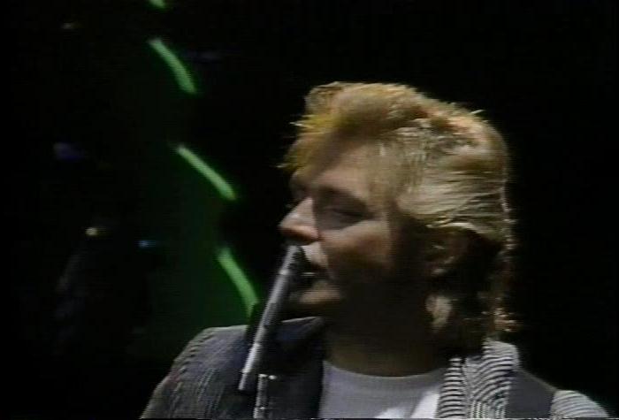 Screenshot taken from 'The Cars Live: 1984 - 1985'
