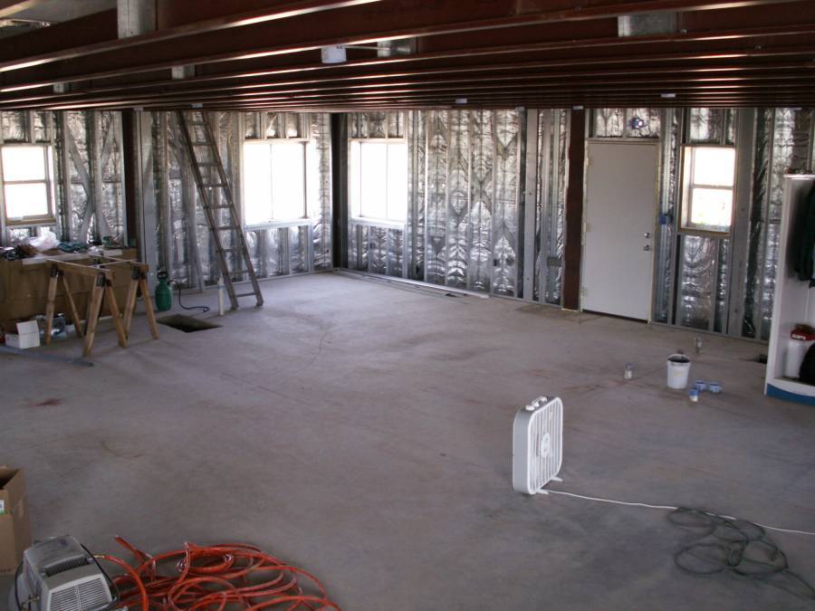 Taken by waterdragon687 at her parents' house in Deming, New Mexico, May 2006 - please do not reproduce without permission