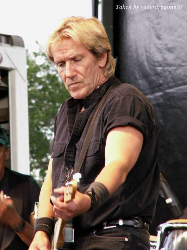 John Cafferty live in Cheyenne, Wyoming, 24 June, 2006. Photo copyright waterdragon687; not to be reproduced without permission.