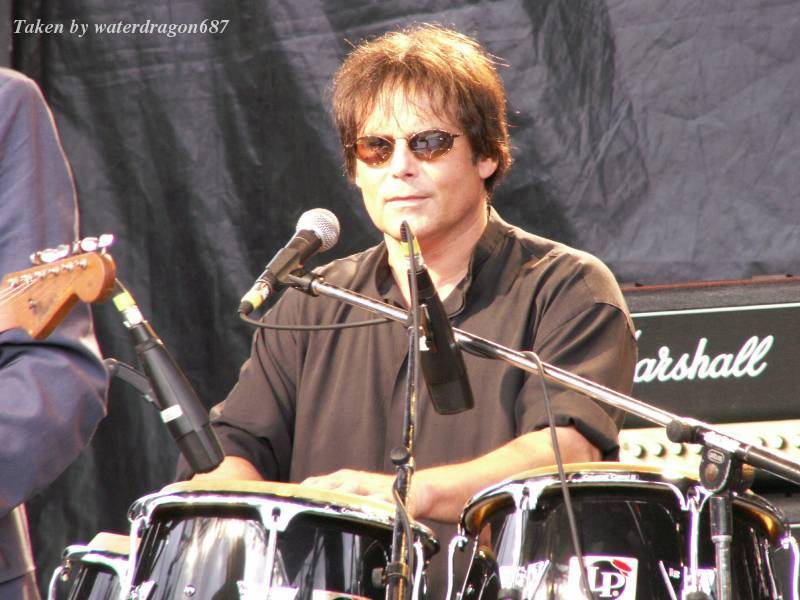 Jimi Jamison live in Cheyenne, Wyoming, 24 June, 2006. Photo copyright waterdragon687; not to be reproduced without permission.