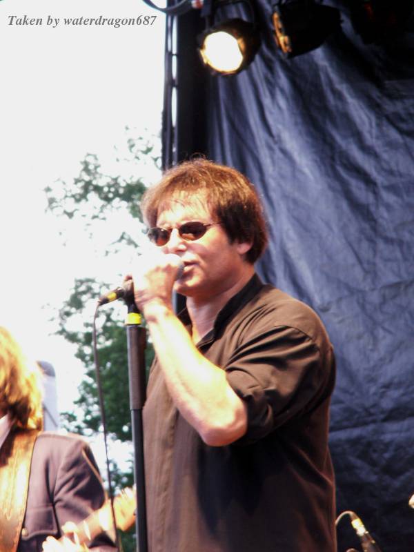 Jimi Jamison live in Cheyenne, Wyoming, 24 June, 2006. Photo copyright waterdragon687; not to be reproduced without permission.