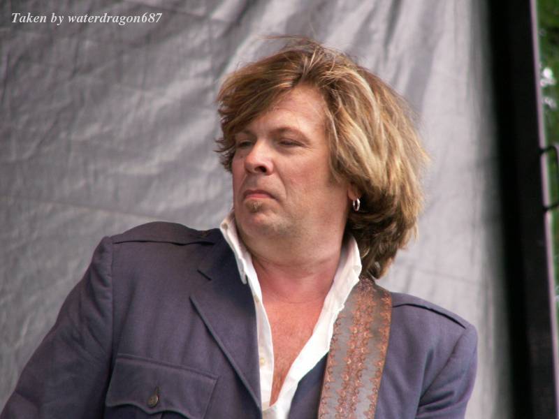 Jerry Riggs live in Cheyenne, Wyoming, 24 June, 2006. Photo copyright waterdragon687; not to be reproduced without permission.