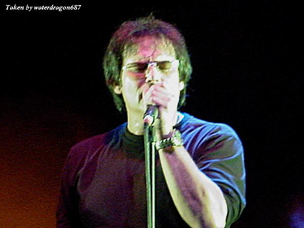 Jimi Jamison live in Denver, Colorado, 12 August, 2005. Photo copyright waterdragon687; not to be reproduced without permission.