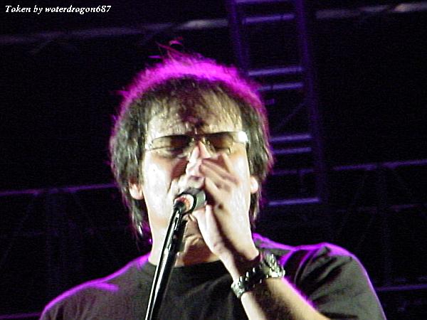 Jimi Jamison live in Denver, Colorado, 12 August, 2005. Photo copyright waterdragon687; not to be reproduced without permission.