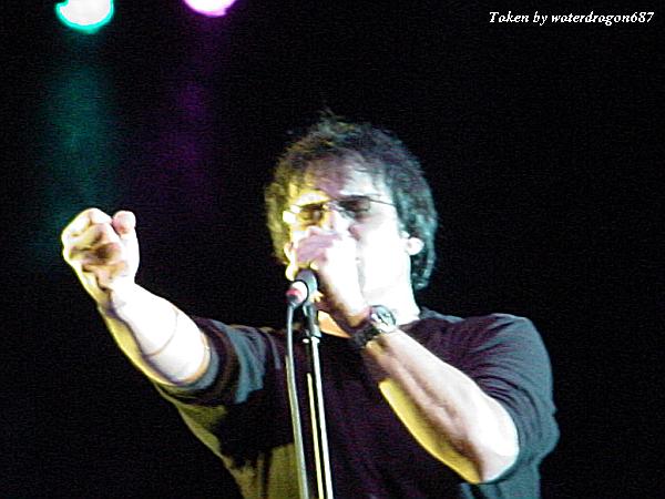 Jimi Jamison live in Denver, Colorado, 12 August, 2005. Photo copyright waterdragon687; not to be reproduced without permission.
