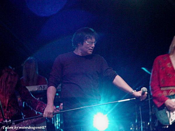 Jimi Jamison live in Denver, Colorado, 12 August, 2005. Photo copyright waterdragon687; not to be reproduced without permission.