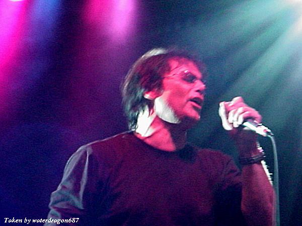 Jimi Jamison live in Denver, Colorado, 12 August, 2005. Photo copyright waterdragon687; not to be reproduced without permission.