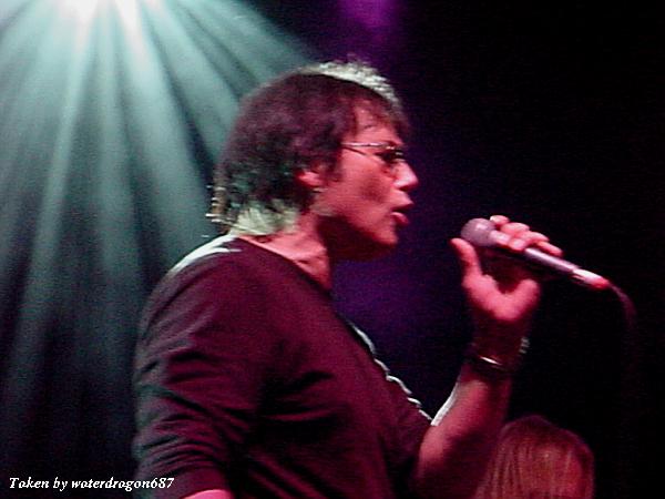 Jimi Jamison live in Denver, Colorado, 12 August, 2005. Photo copyright waterdragon687; not to be reproduced without permission.