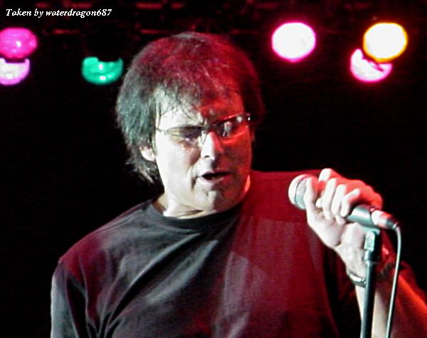 Jimi Jamison live in Denver, Colorado, 12 August, 2005. Photo copyright waterdragon687; not to be reproduced without permission.