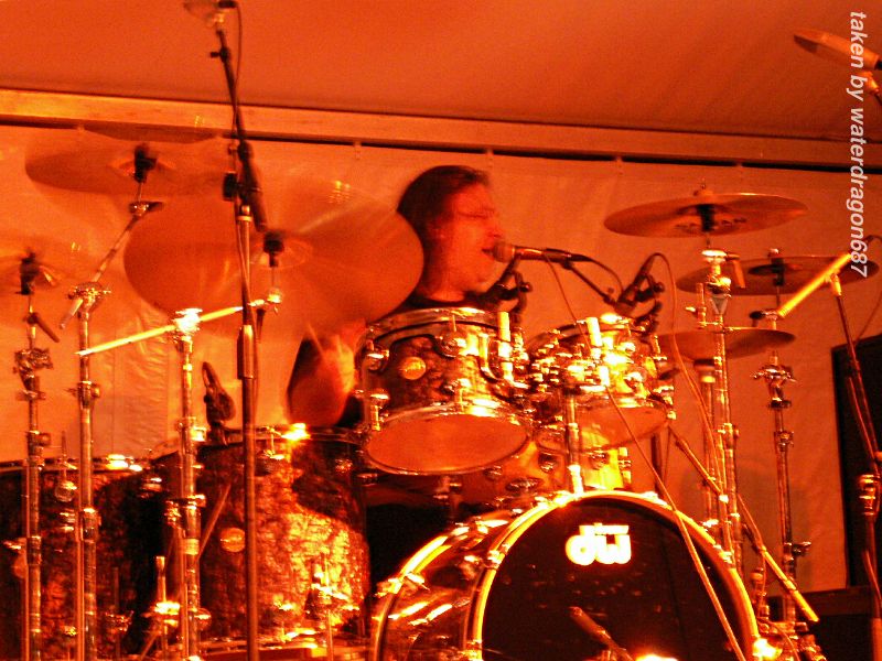 Pete Mendillo live in Franklin Park, Illinois, 05 June, 2010. Photo copyright waterdragon687; not to be reproduced without permission.