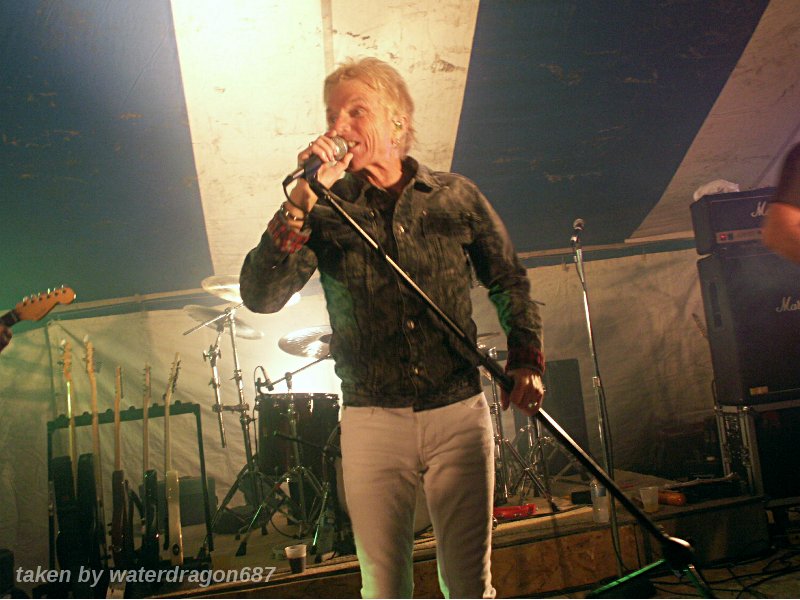 Fergie Fredriksen live in Glyndon, Minnesota, 11 September, 2010. Photo copyright waterdragon687; not to be reproduced without permission.