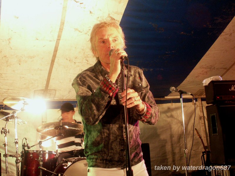 Fergie Fredriksen and Jeff Dunn live in Glyndon, Minnesota, 11 September, 2010. Photo copyright waterdragon687; not to be reproduced without permission.