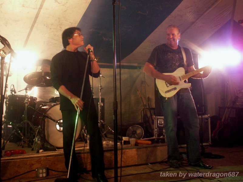 Jimi Jamison and Mark Reuter live in Glyndon, Minnesota, 11 September, 2010. Photo copyright waterdragon687; not to be reproduced without permission.