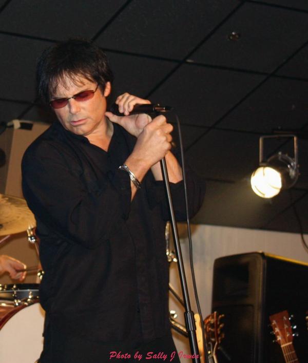 Jimi Jamison, from a live show in Minnesota with Fergie Fredriksen and the Heartbreakers, October 2009 - photo copyright Sally Irwin, not to be reproduced without permission