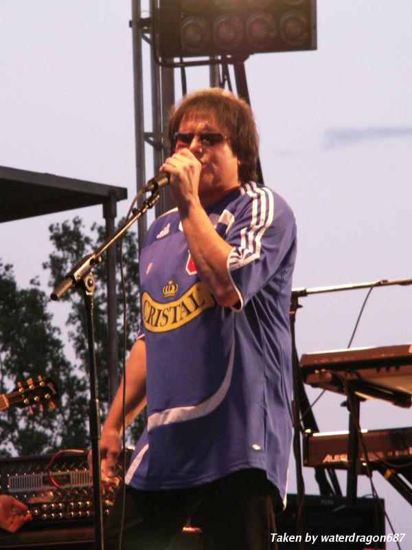 Jimi Jamison live in Oneida, Wisconsin, 06 June, 2008. Photo copyright waterdragon687; not to be reproduced without permission.
