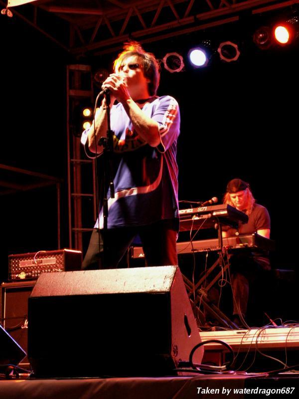 Jimi Jamison live in Oneida, Wisconsin, 06 June, 2008. Photo copyright waterdragon687; not to be reproduced without permission.