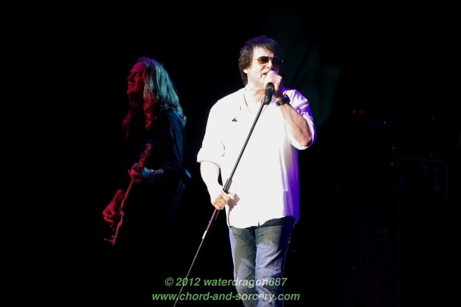 Jimi Jamison and Billy Ozzello live in Hoffman Estates, Illinois, 7 July 2012. Photo copyright waterdragon687, all rights reserved; not to be reproduced without permission.