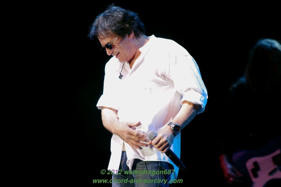 Jimi Jamison live in Hoffman Estates, Illinois, 7 July 2012. Photo copyright waterdragon687, all rights reserved; not to be reproduced without permission.