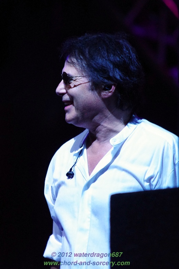 Jimi Jamison live in Hoffman Estates, Illinois, 7 July 2012. Photo copyright waterdragon687, all rights reserved; not to be reproduced without permission.