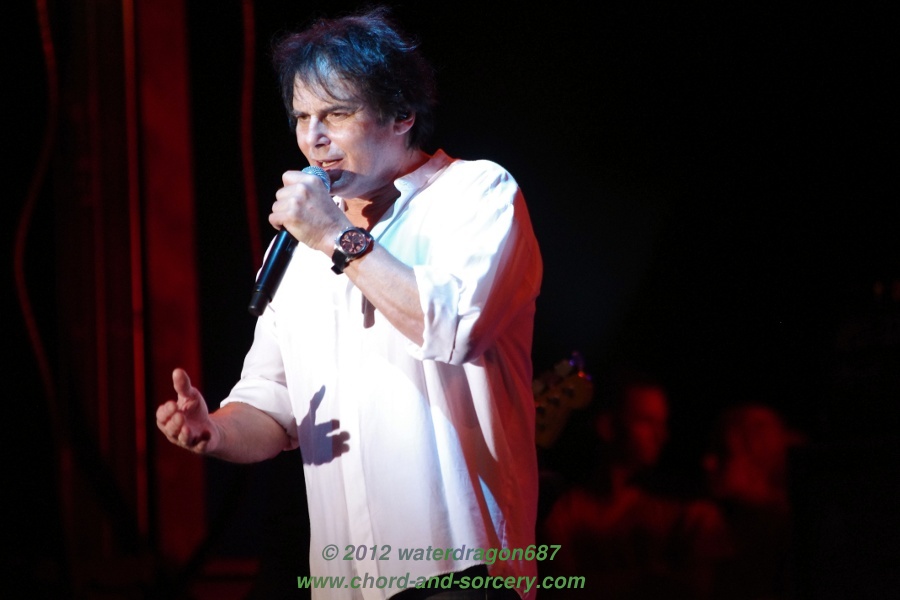 Jimi Jamison live in Hoffman Estates, Illinois, 7 July 2012. Photo copyright waterdragon687, all rights reserved; not to be reproduced without permission.