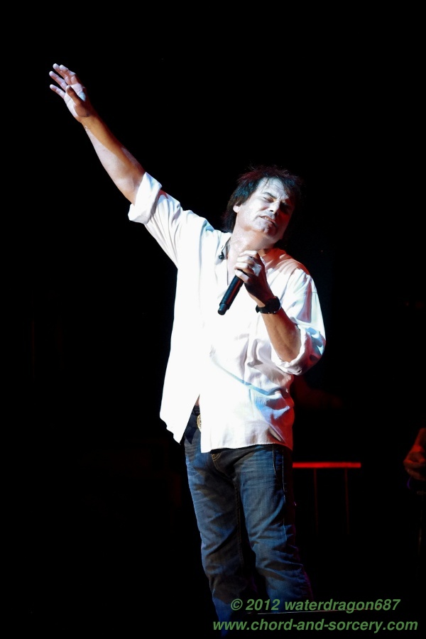 Jimi Jamison live in Hoffman Estates, Illinois, 7 July 2012. Photo copyright waterdragon687, all rights reserved; not to be reproduced without permission.