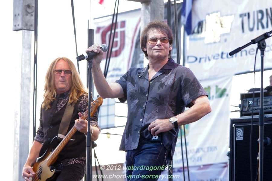 Jimi Jamison and Billy Ozzello live in Olathe, Colorado, 4 August, 2012. Photo copyright waterdragon687, all rights reserved; not to be reproduced without permission.